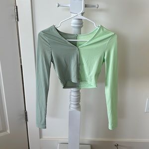 SHEIN Size Xs Green Long Sleeve Cropped Shirt!!